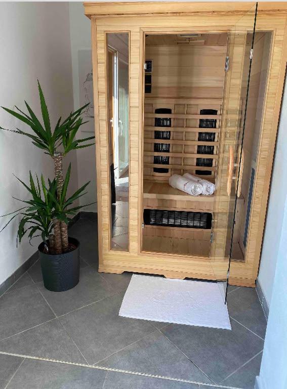 Lovely Apartment In Nature With Sauna! 포스토이나 외부 사진